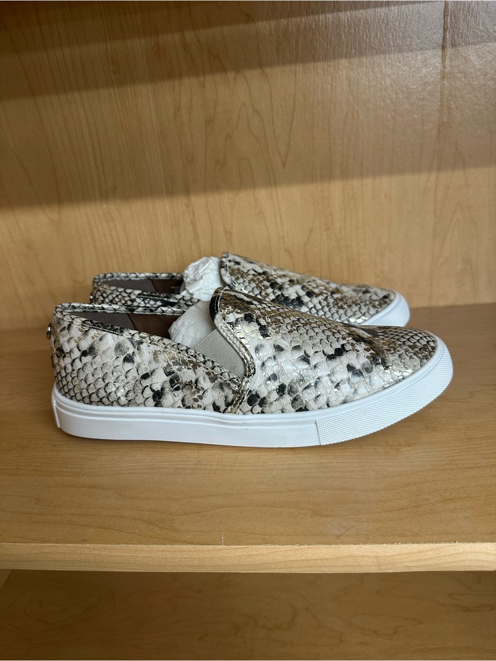 Steve Madden Snake-Print Slip-On Sneakers White, Beige, Black size 8.5 women’s